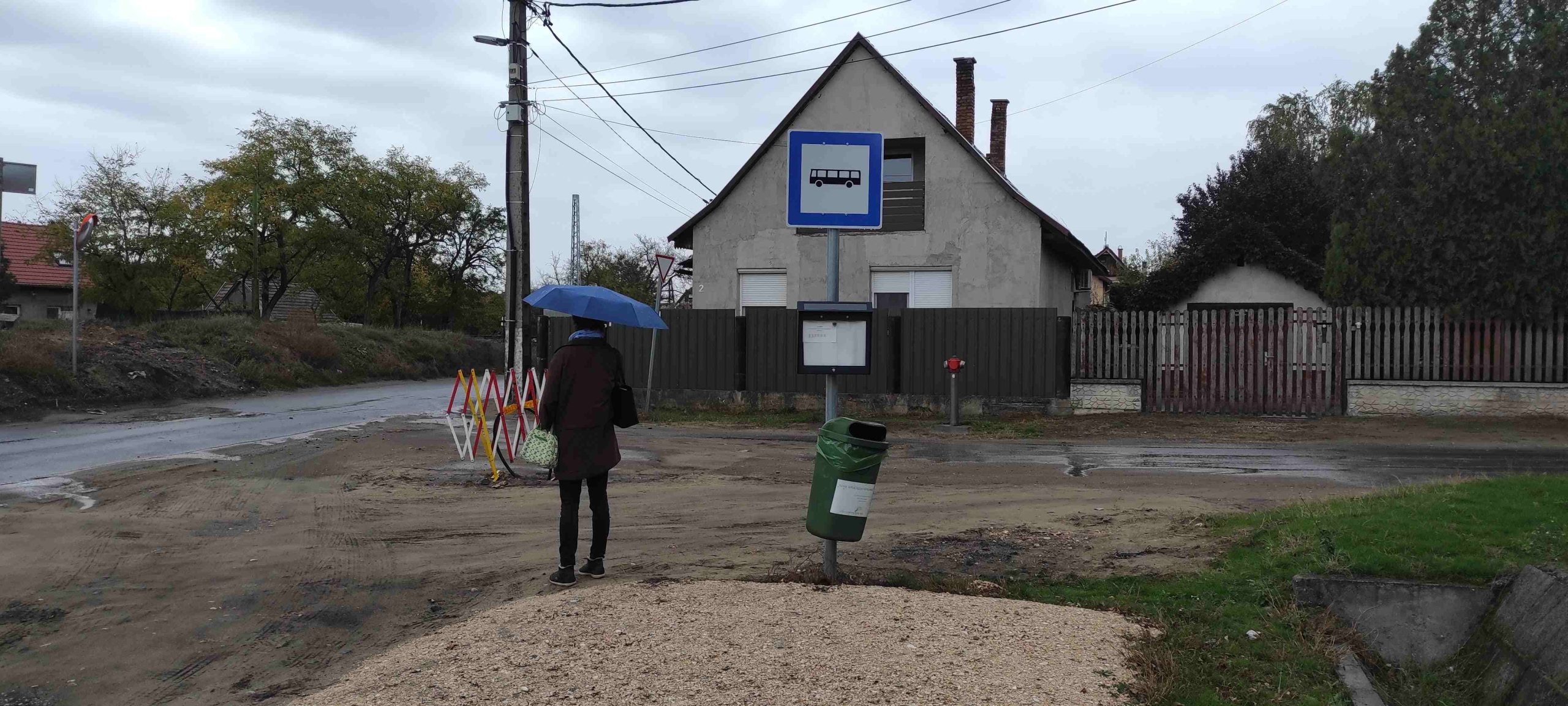 Buszmegálló Dunaharasztin